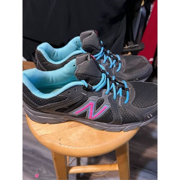 New Balance Women’s Size 11 431 Running Trail Shoes - Picture 8 of 9